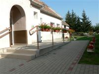Ad�szteveli k�pek