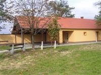 Ad�szteveli k�pek