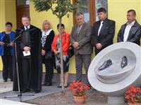 Szobork�sz�t�s �s avat�s 2014.