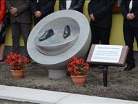 Szobork�sz�t�s �s avat�s 2014.
